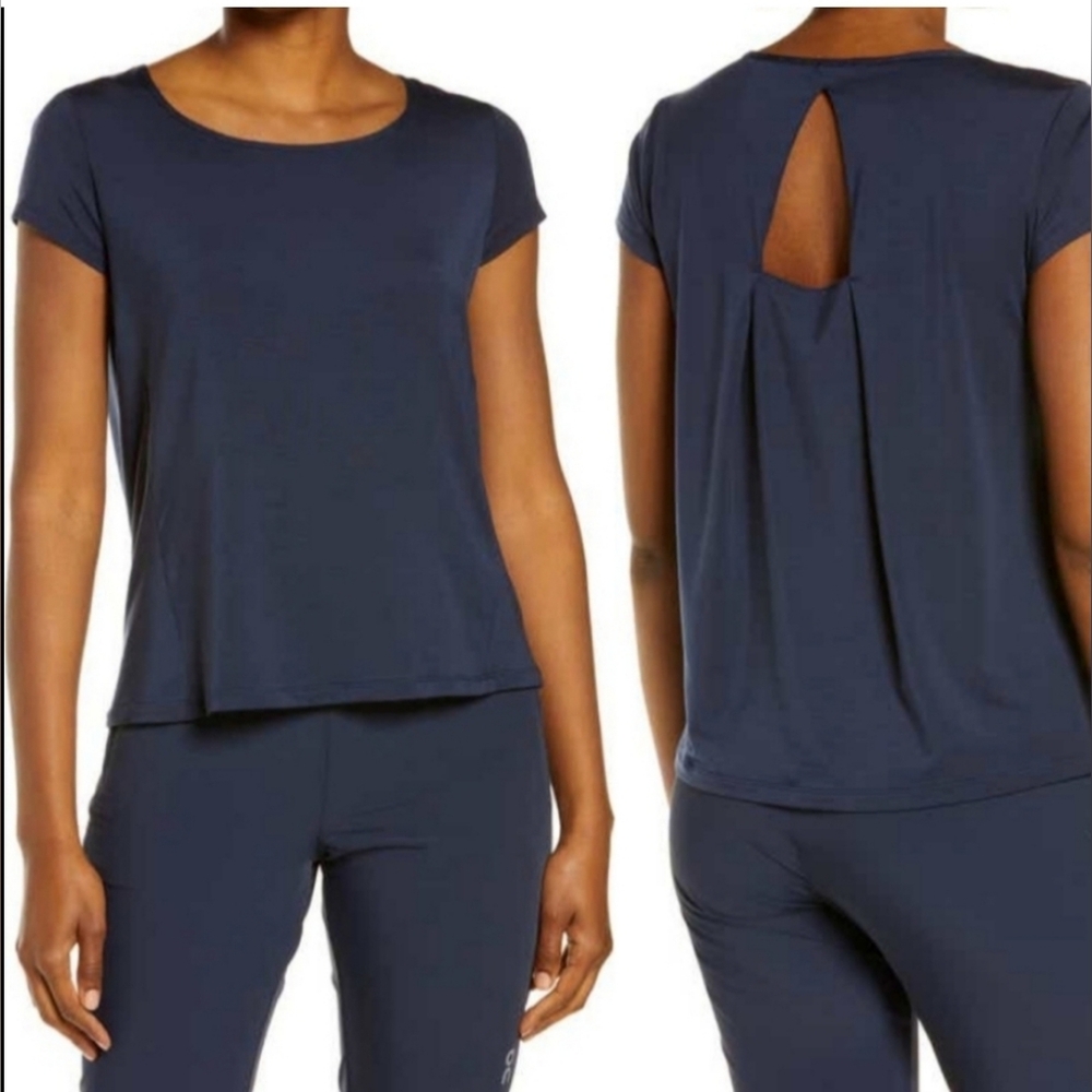 On Running Women's Short Sleeve Navy Blue Tee